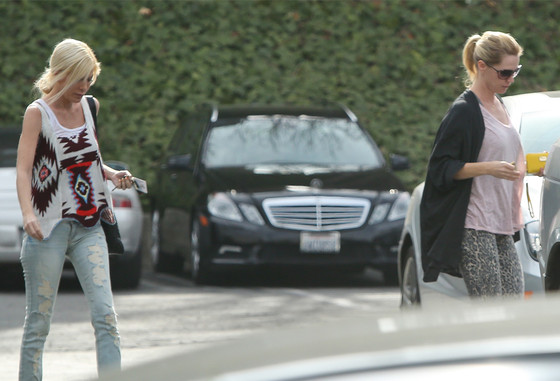 Tori Spelling, Jennie Garth Tori Spelling, Jennie Garth